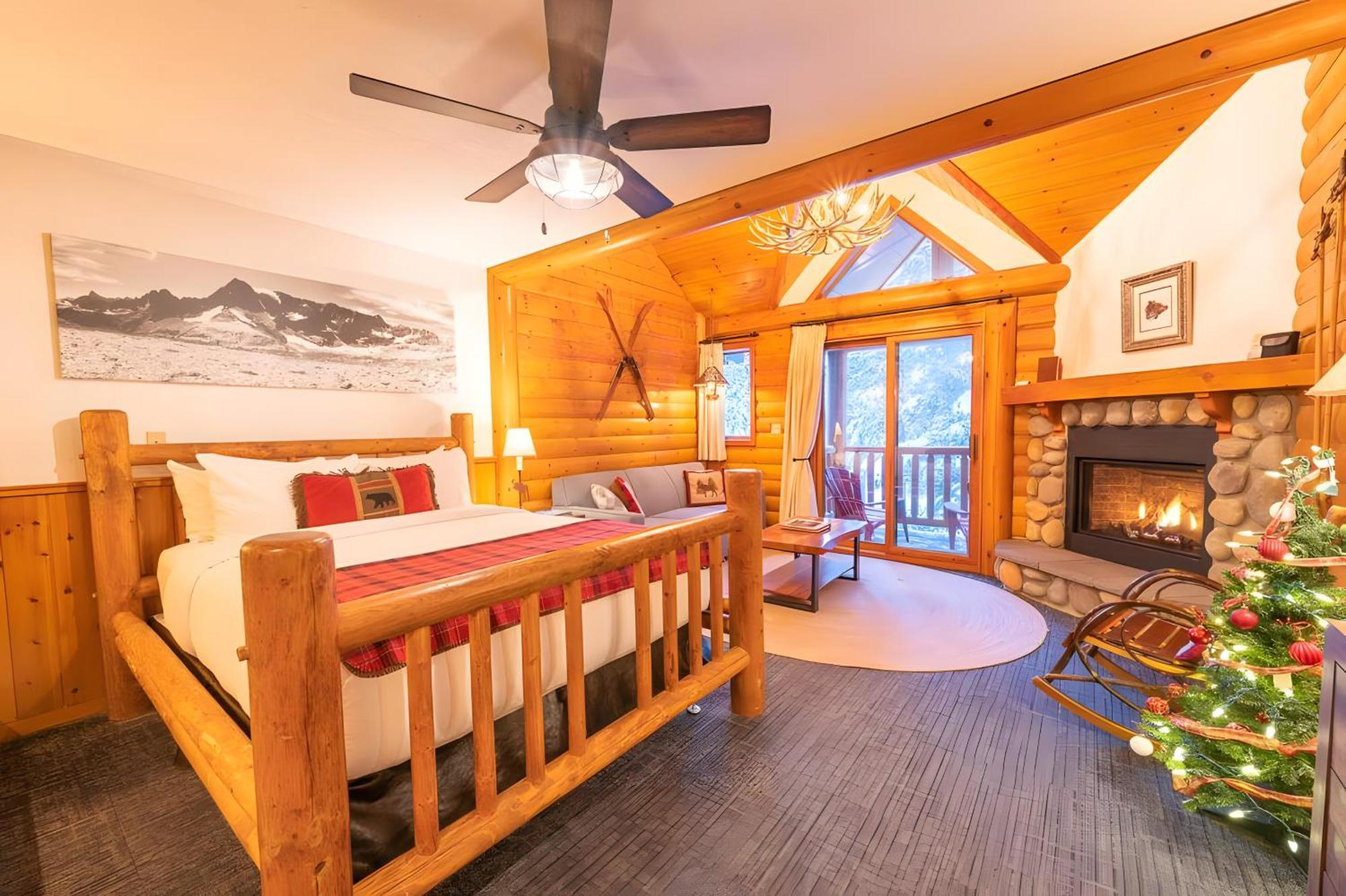 Baker Creek By Basecamp Hotel Lake Louise Exterior photo