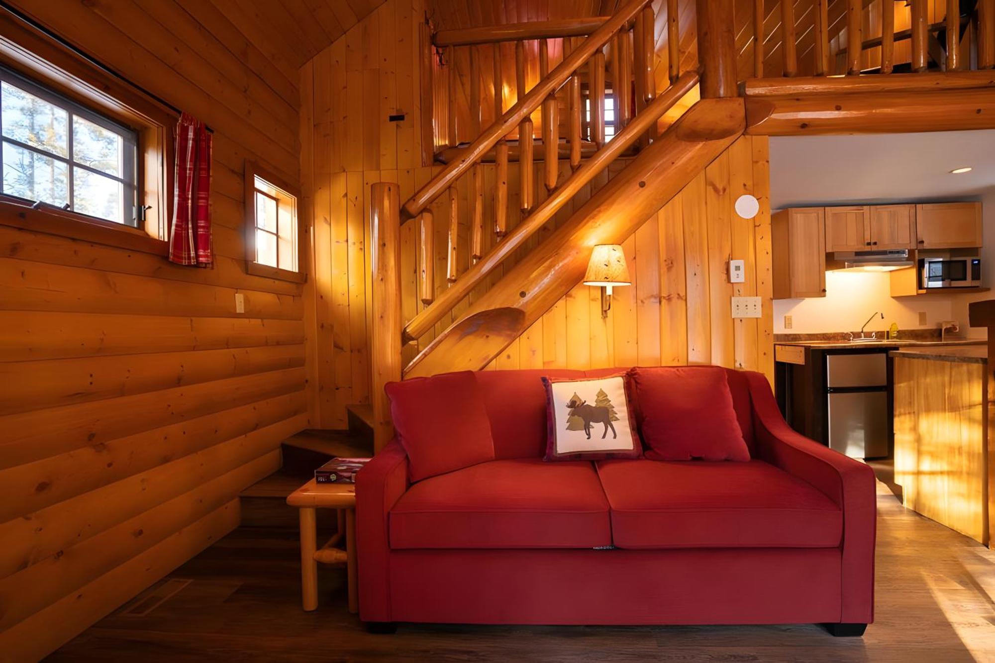 Baker Creek By Basecamp Hotel Lake Louise Exterior photo