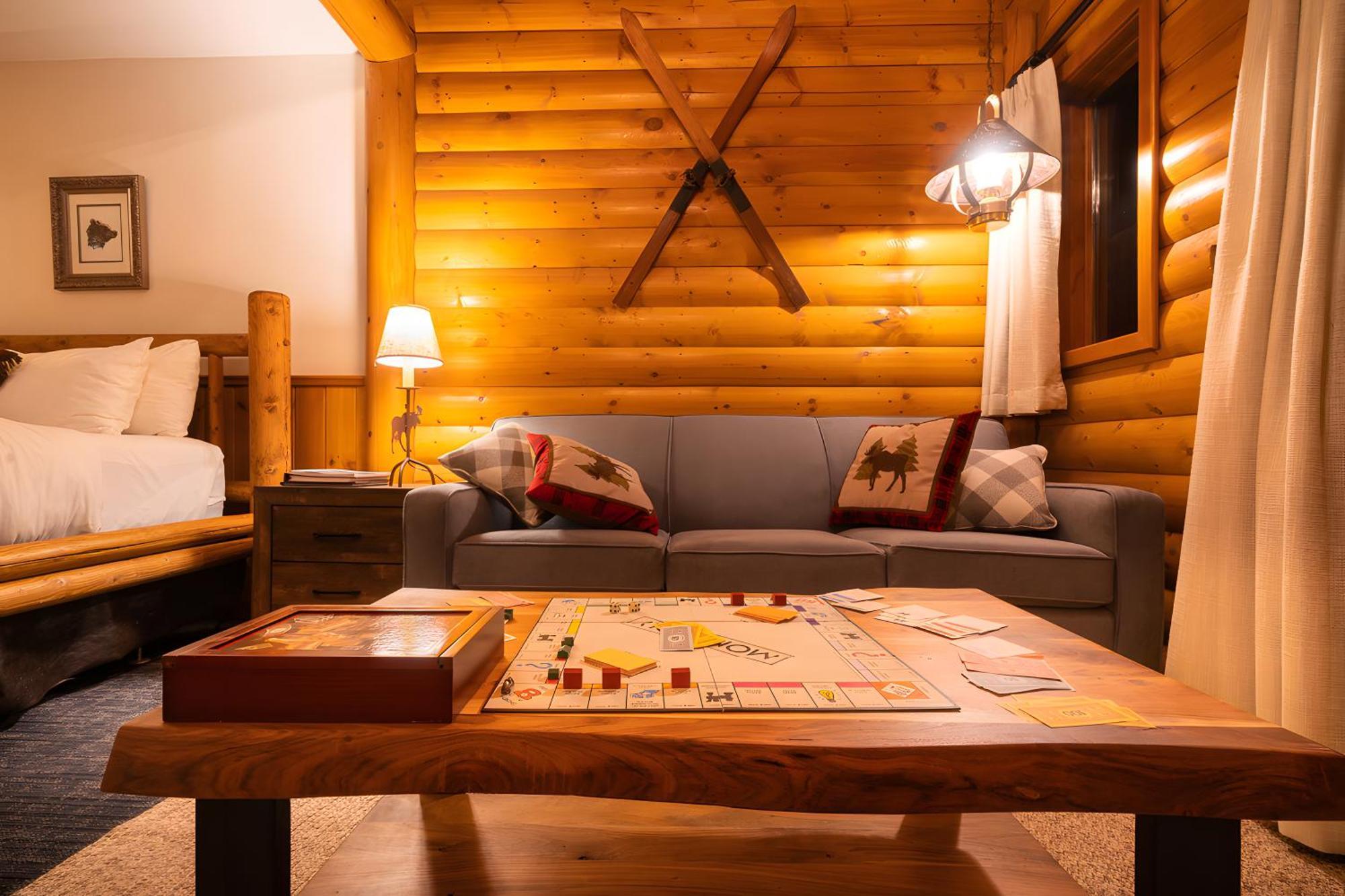 Baker Creek By Basecamp Hotel Lake Louise Exterior photo