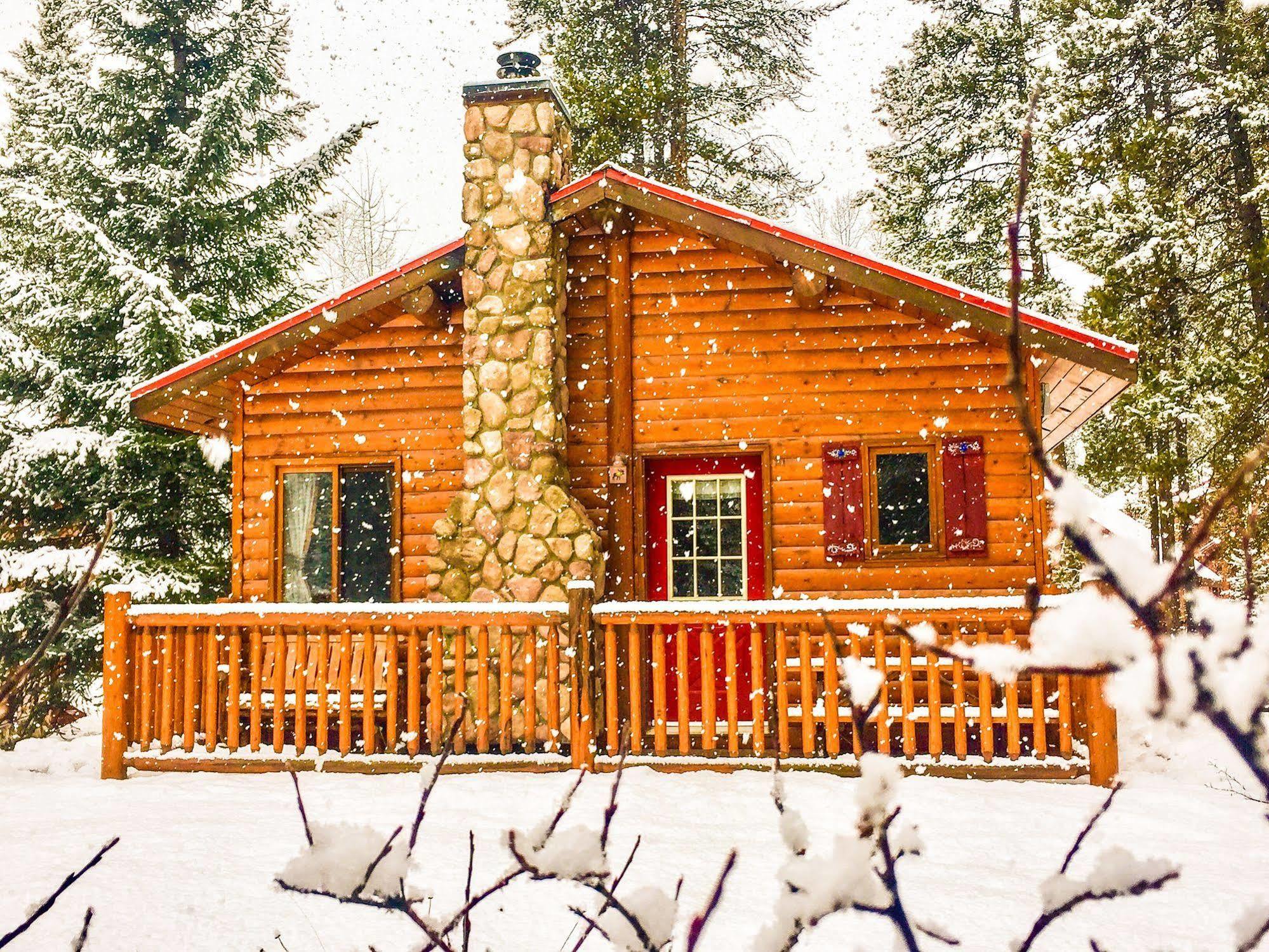 Baker Creek By Basecamp Hotel Lake Louise Exterior photo