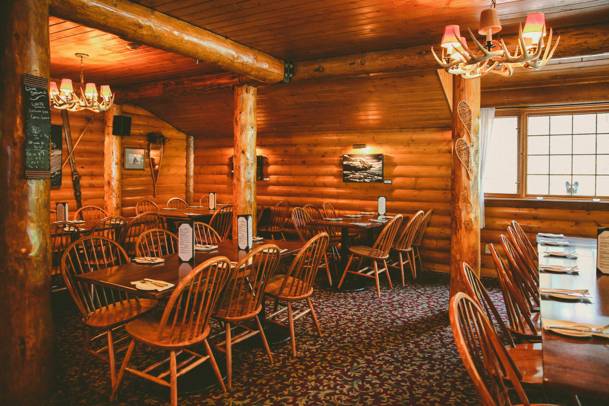 Baker Creek By Basecamp Hotel Lake Louise Exterior photo